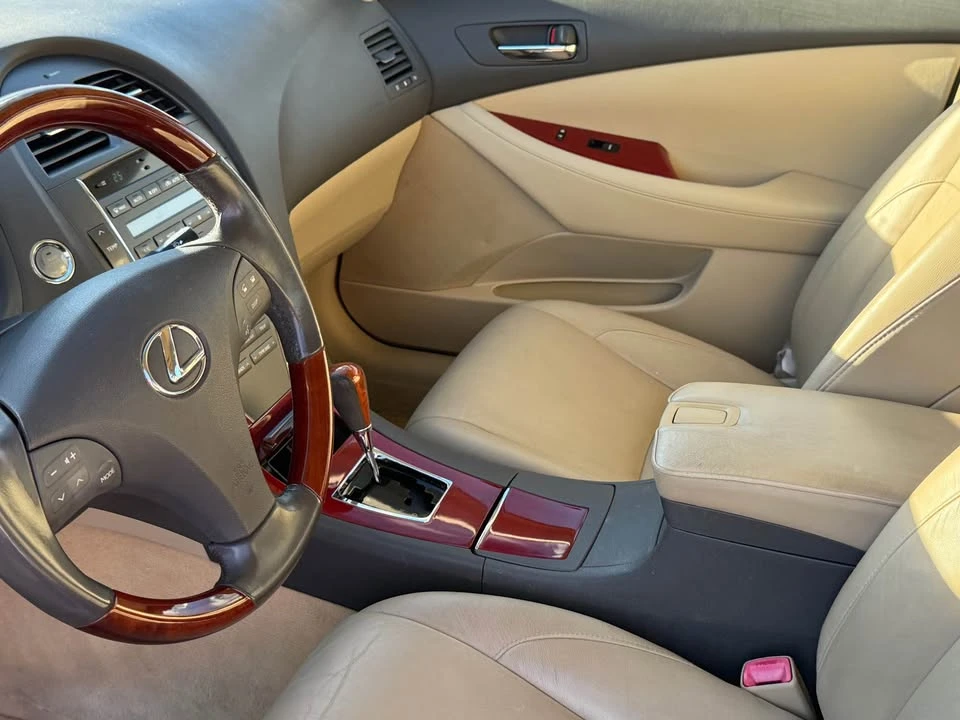 2009 Lexus ES 5th Gen - Image 15 of 20