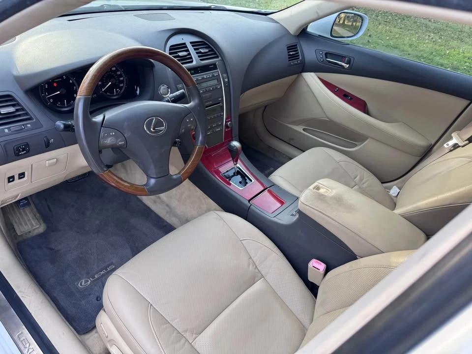 2009 Lexus ES 5th Gen - Image 7 of 17