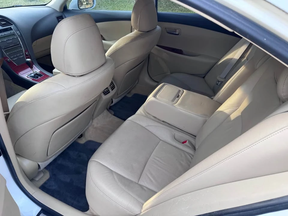2009 Lexus ES 5th Gen - Image 12 of 17