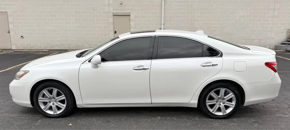 2009 Lexus ES 4th Gen - Image 4 of 20