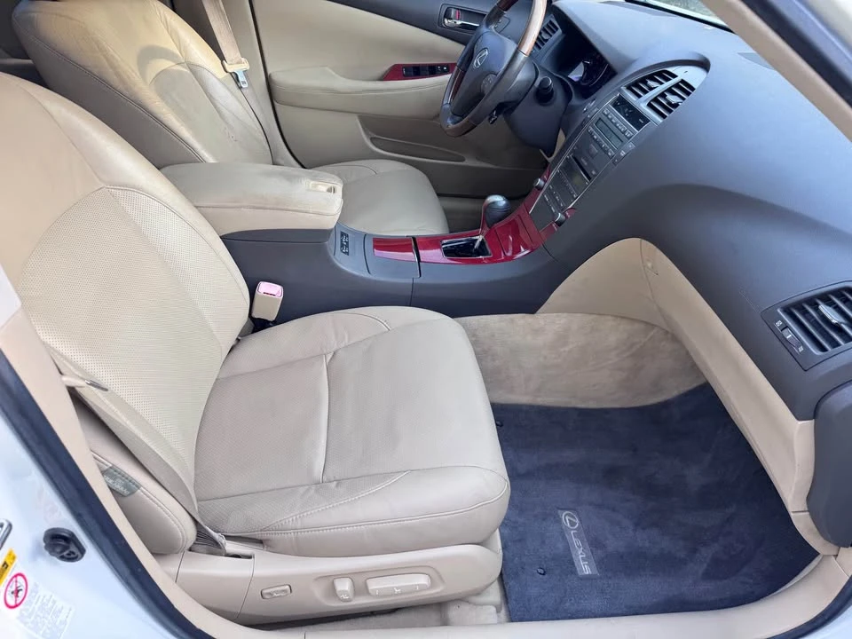 2009 Lexus ES 5th Gen - Image 10 of 17