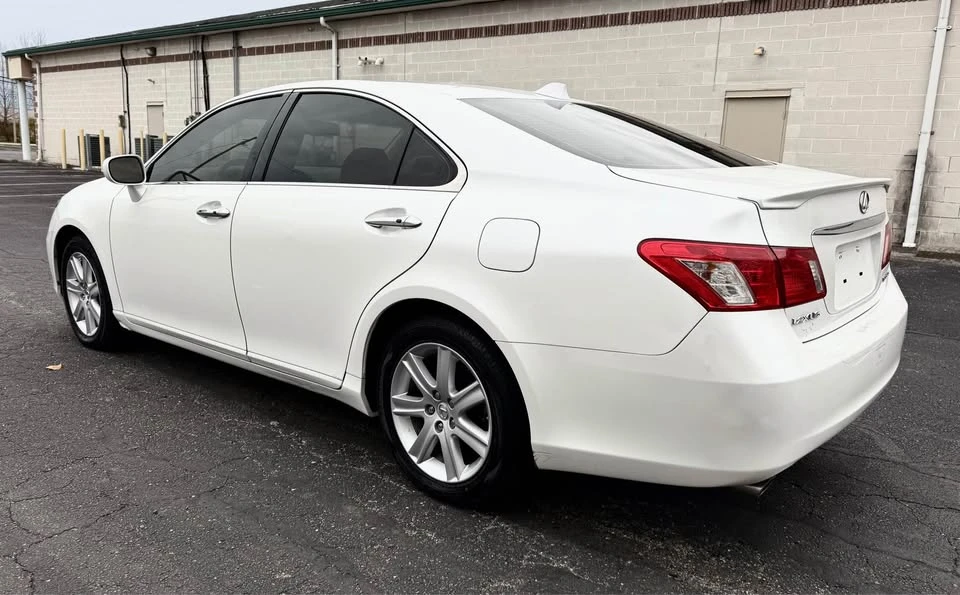 2009 Lexus ES 4th Gen - Image 18 of 20
