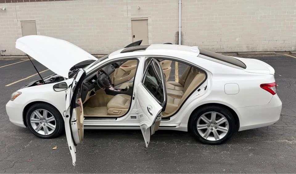 2009 Lexus ES 4th Gen - Image 12 of 20