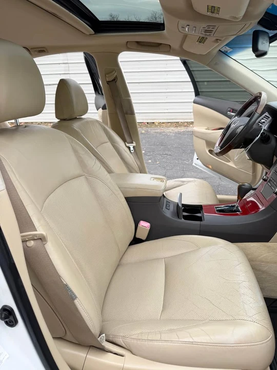 2009 Lexus ES 4th Gen - Image 14 of 20