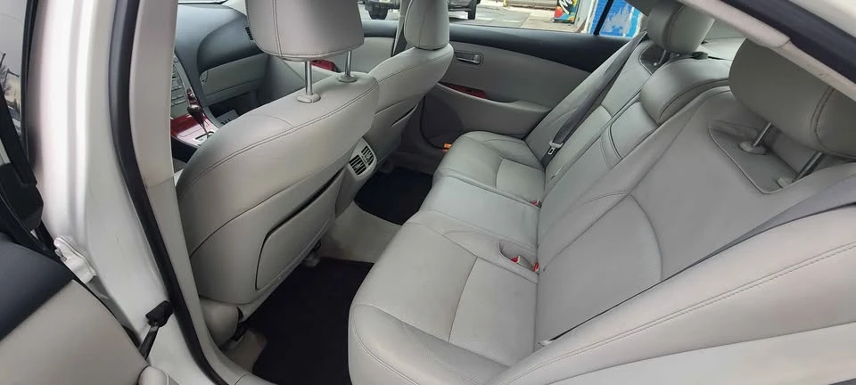 2009 Lexus ES 5th Gen - Image 14 of 15