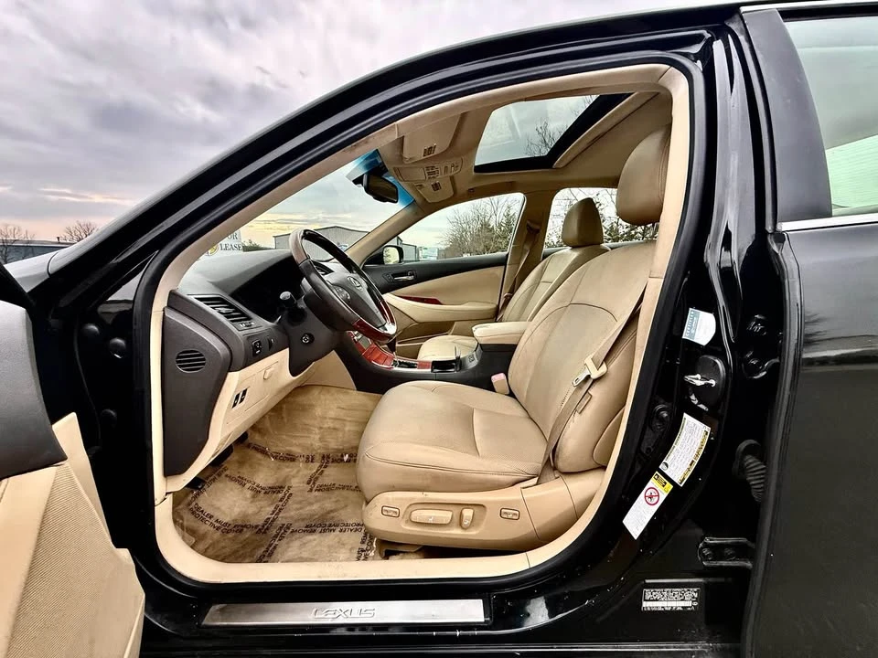 2009 Lexus ES 4th Gen - Image 12 of 20