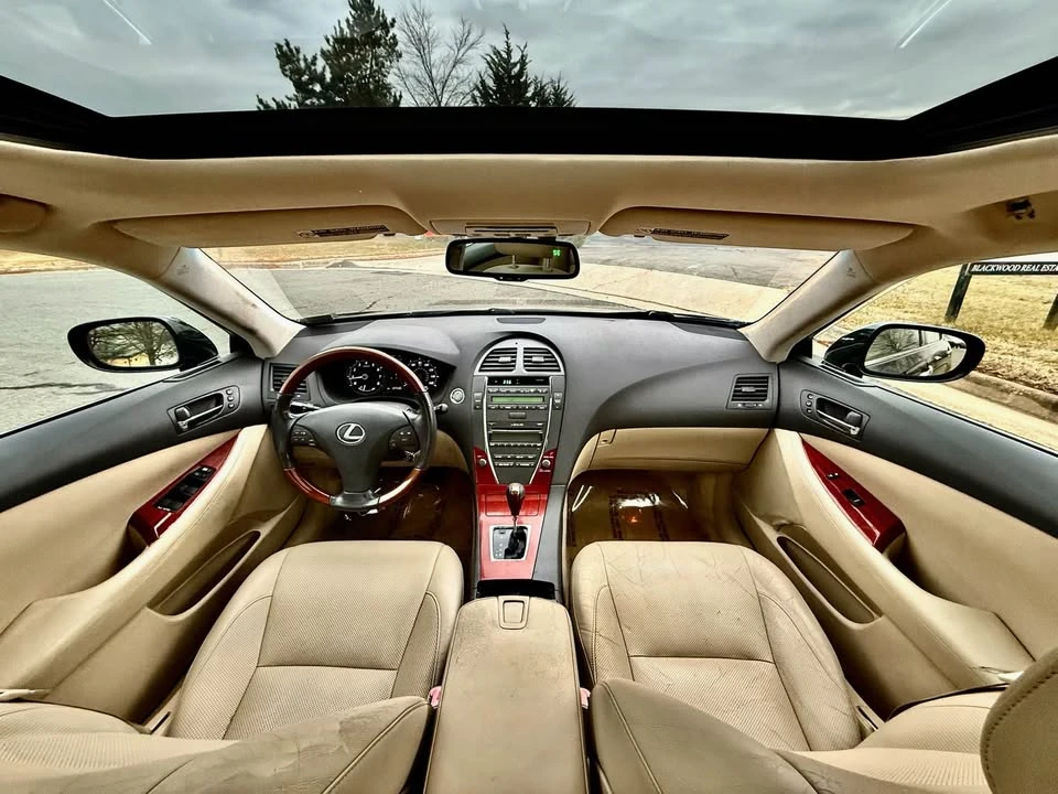 2009 Lexus ES 4th Gen - Image 19 of 20