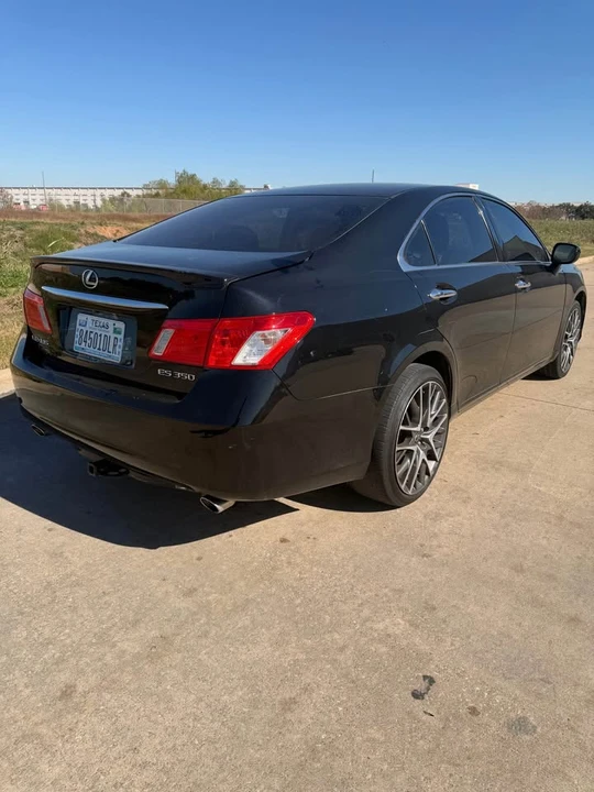 2009 Lexus ES 5th Gen - Image 4 of 15