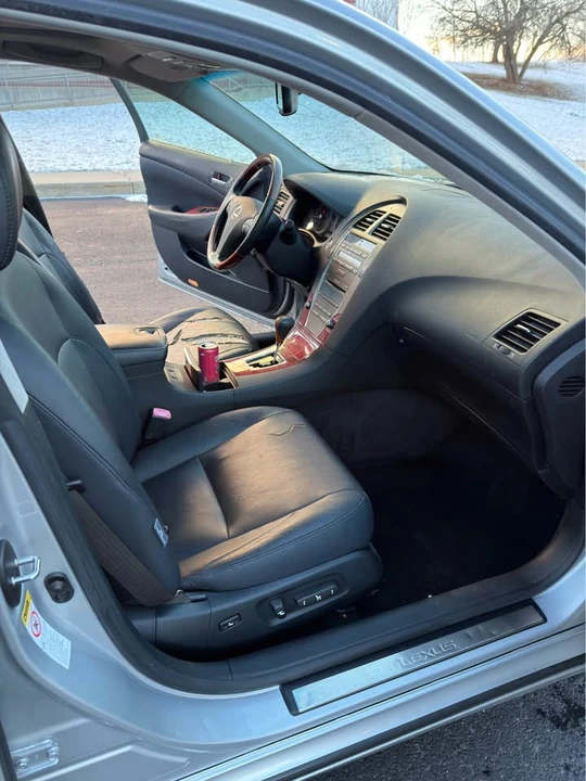 2009 Lexus ES 4th Gen - Image 16 of 20
