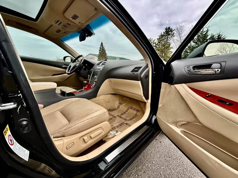 2009 Lexus ES 4th Gen - Image 15 of 20