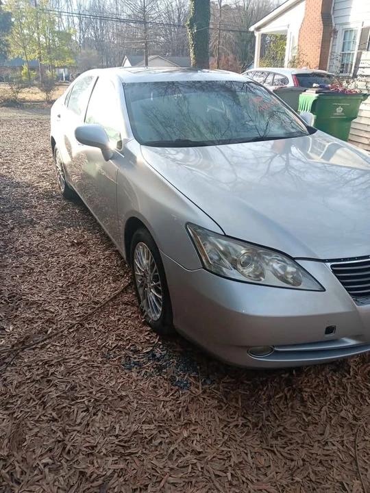 2009 Lexus ES 5th Gen - Image 2 of 7