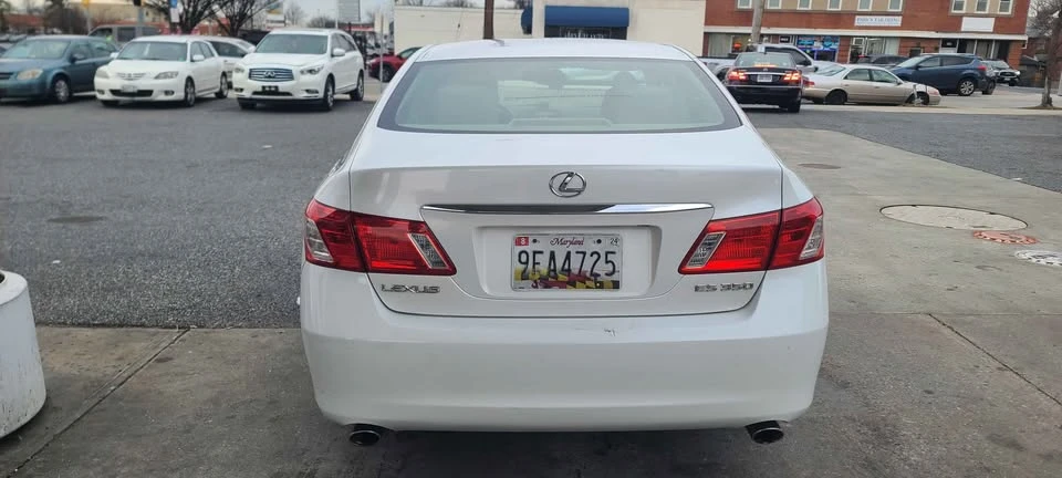 2009 Lexus ES 5th Gen - Image 3 of 15
