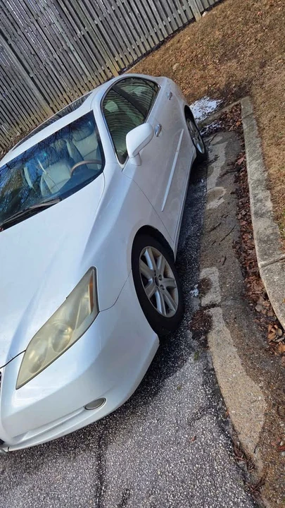 2009 Lexus ES 5th Gen - Image 4 of 8