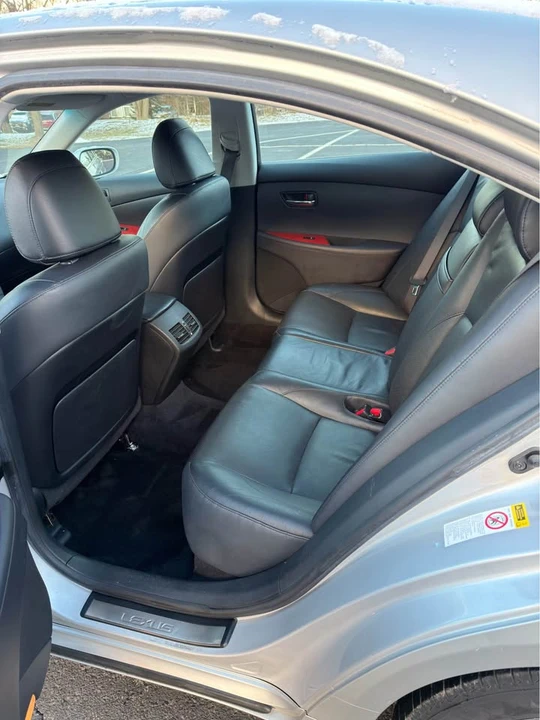 2009 Lexus ES 4th Gen - Image 11 of 20