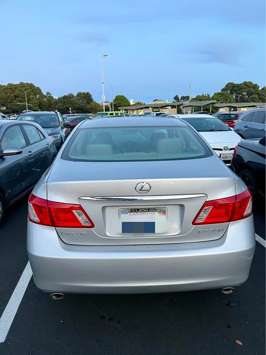 2009 Lexus ES 4th Gen - Image 4 of 8
