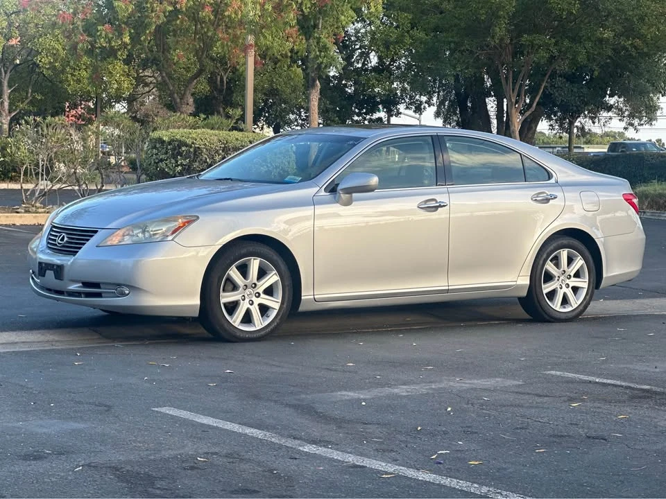 2009 Lexus ES 4th Gen - Image 5 of 20