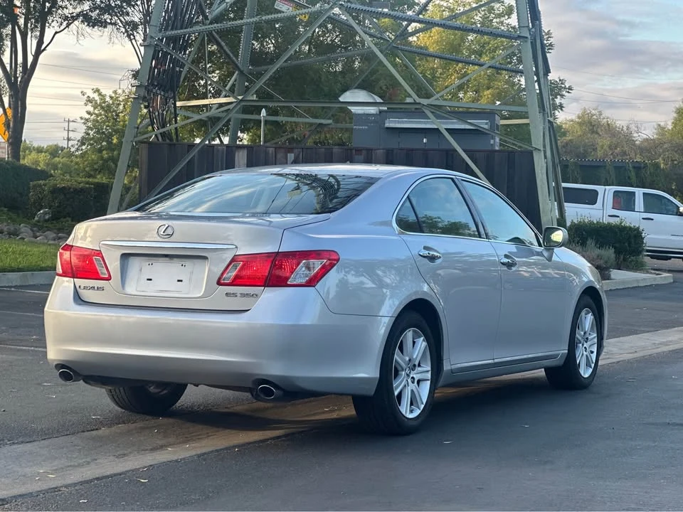 2009 Lexus ES 4th Gen - Image 3 of 20