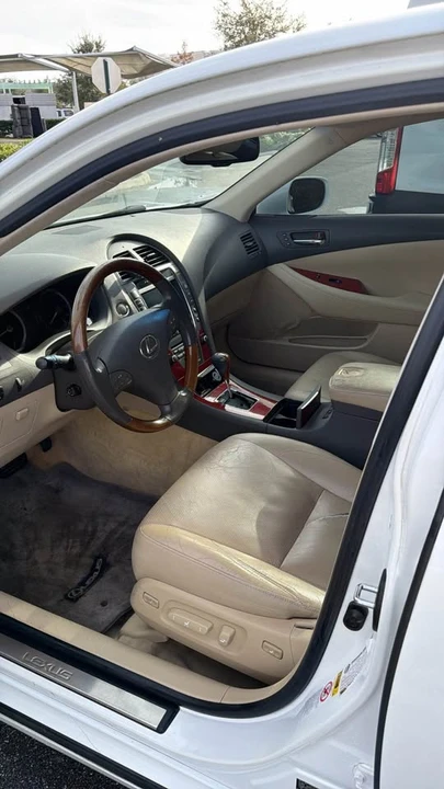 2009 Lexus ES 5th Gen - Image 9 of 13