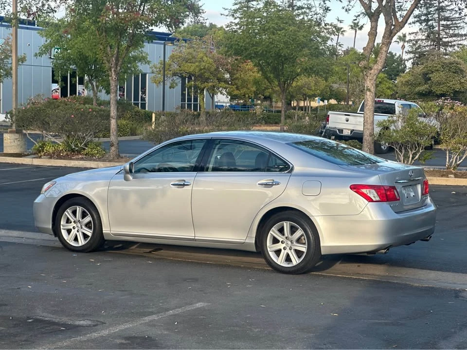 2009 Lexus ES 4th Gen - Image 19 of 20