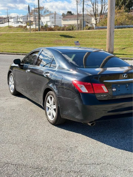 2009 Lexus ES 4th Gen - Image 4 of 16
