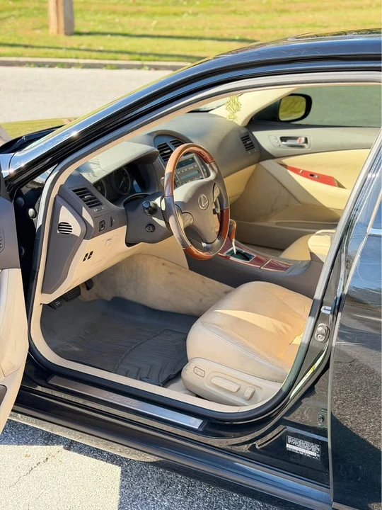 2009 Lexus ES 4th Gen - Image 9 of 16