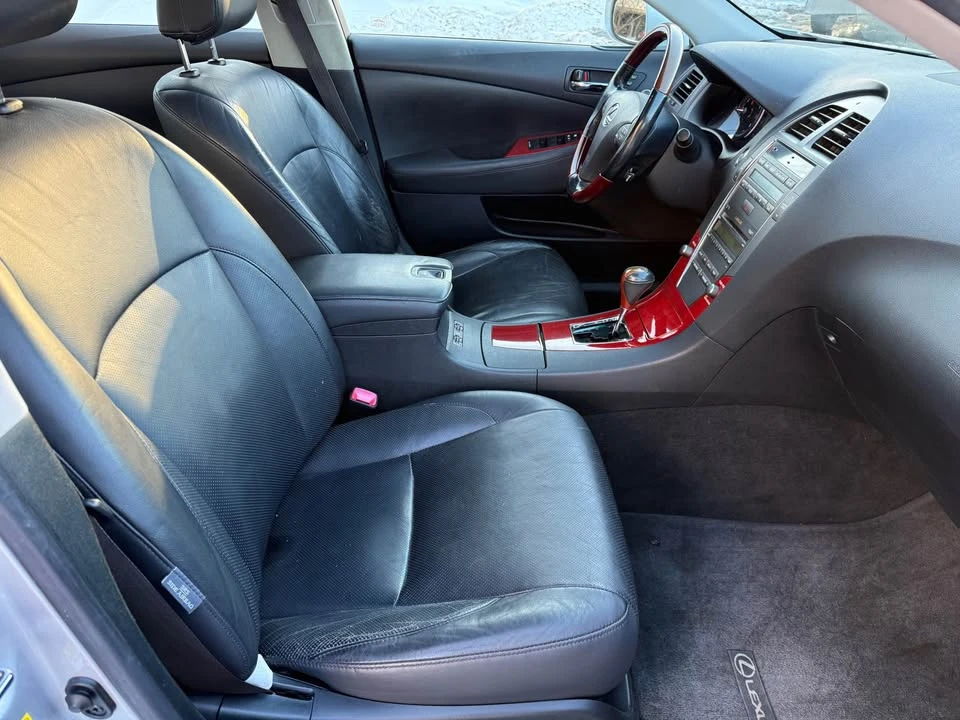 2009 Lexus ES 5th Gen - Image 12 of 18