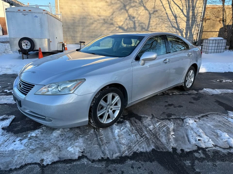 2009 Lexus ES 5th Gen - Image 3 of 18