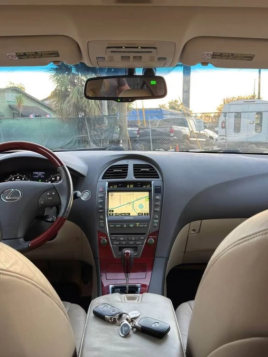 2009 Lexus ES 5th Gen - Image 13 of 17