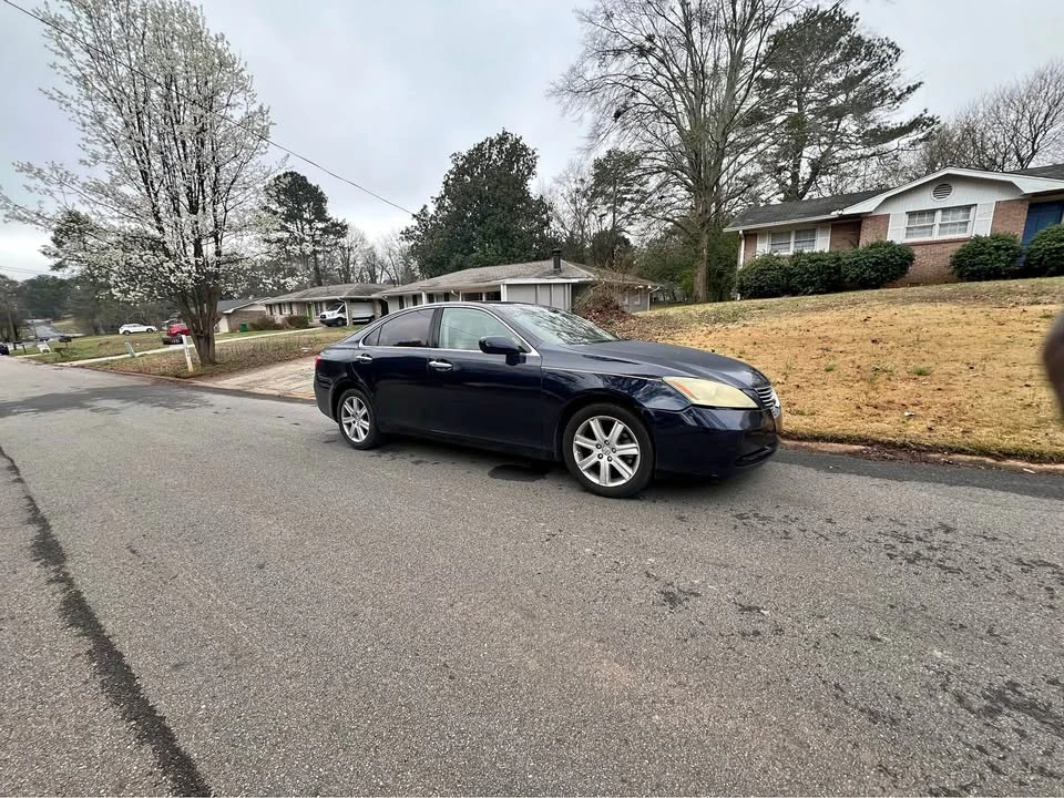 2009 Lexus ES 5th Gen - Image 2 of 6