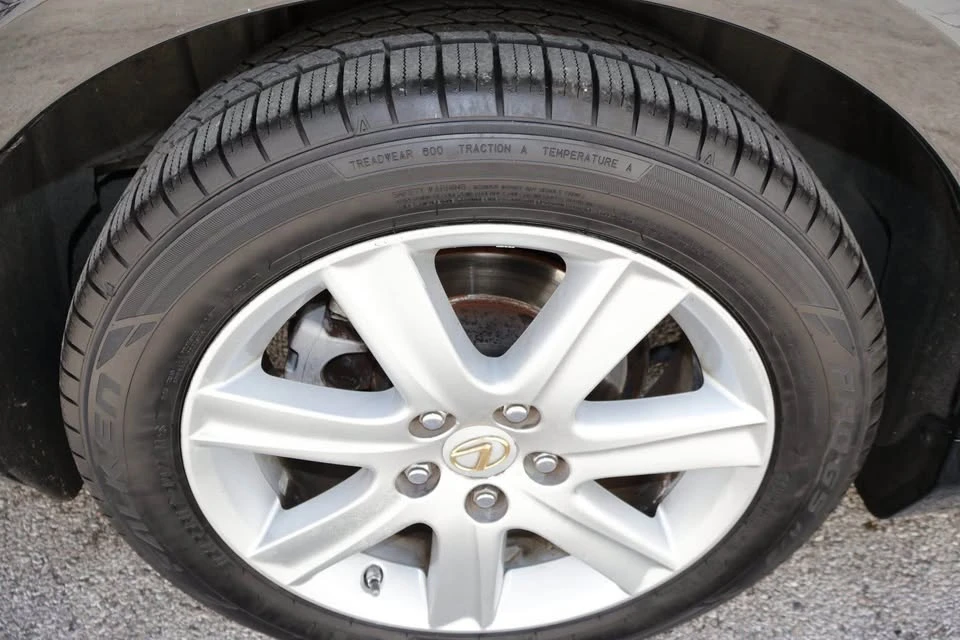 2009 Lexus ES 5th Gen - Image 12 of 13