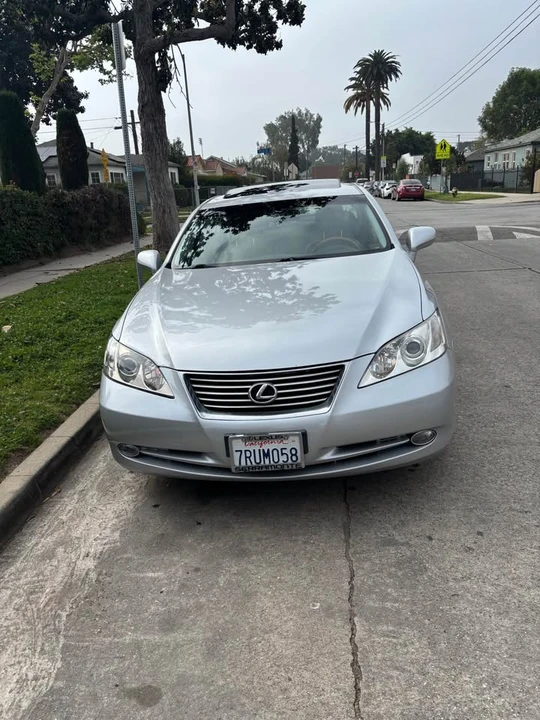 2009 Lexus ES 5th Gen - Image 2 of 8