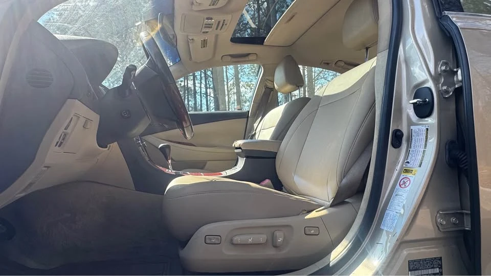 2009 Lexus ES 5th Gen - Image 15 of 20