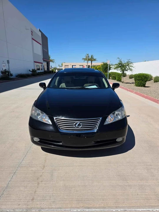 2009 Lexus ES 5th Gen - Image 2 of 12
