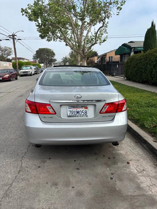 2009 Lexus ES 5th Gen - Image 4 of 8