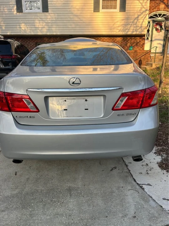 2009 Lexus ES 5th Gen - Image 2 of 5