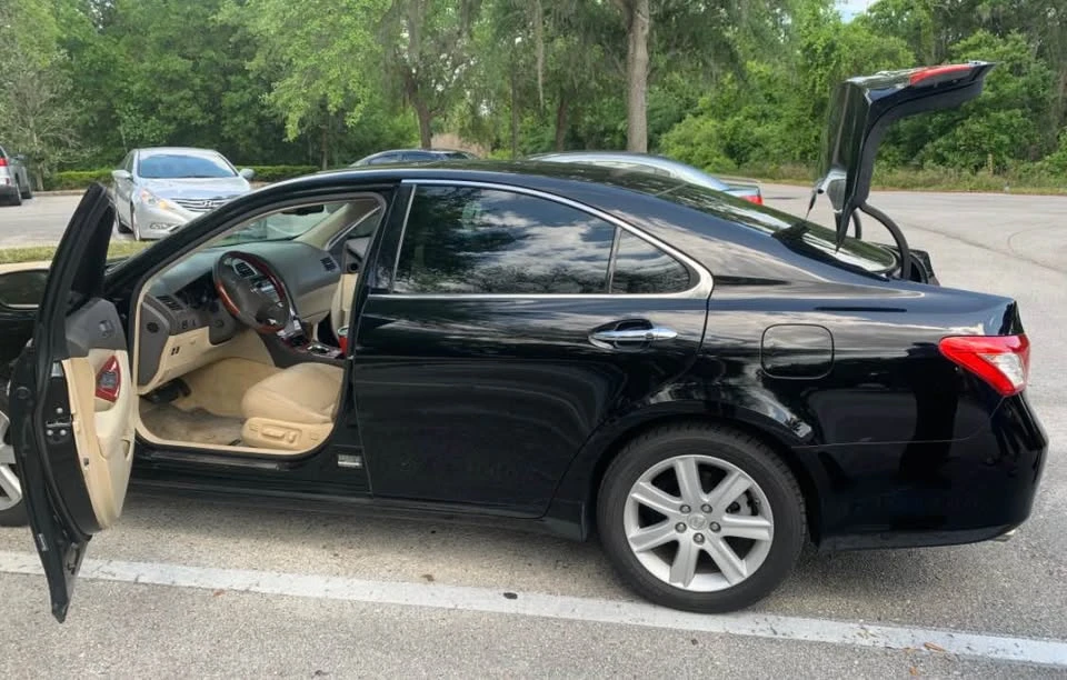 2009 Lexus ES 5th Gen - Image 2 of 4
