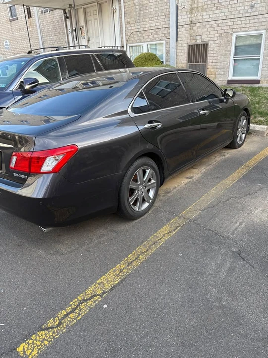 2009 Lexus ES 5th Gen - Image 4 of 14