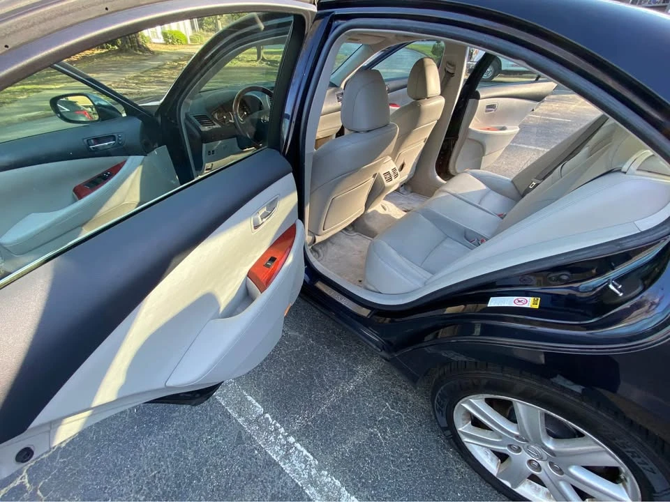 2009 Lexus ES 5th Gen - Image 9 of 12