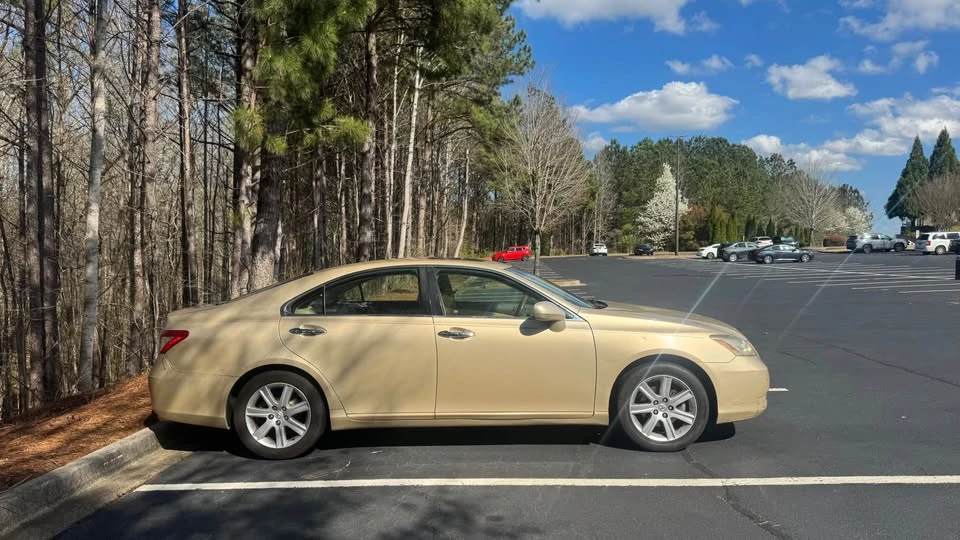 2009 Lexus ES 5th Gen - Image 3 of 20
