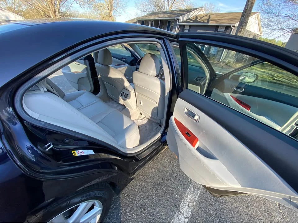 2009 Lexus ES 5th Gen - Image 11 of 12