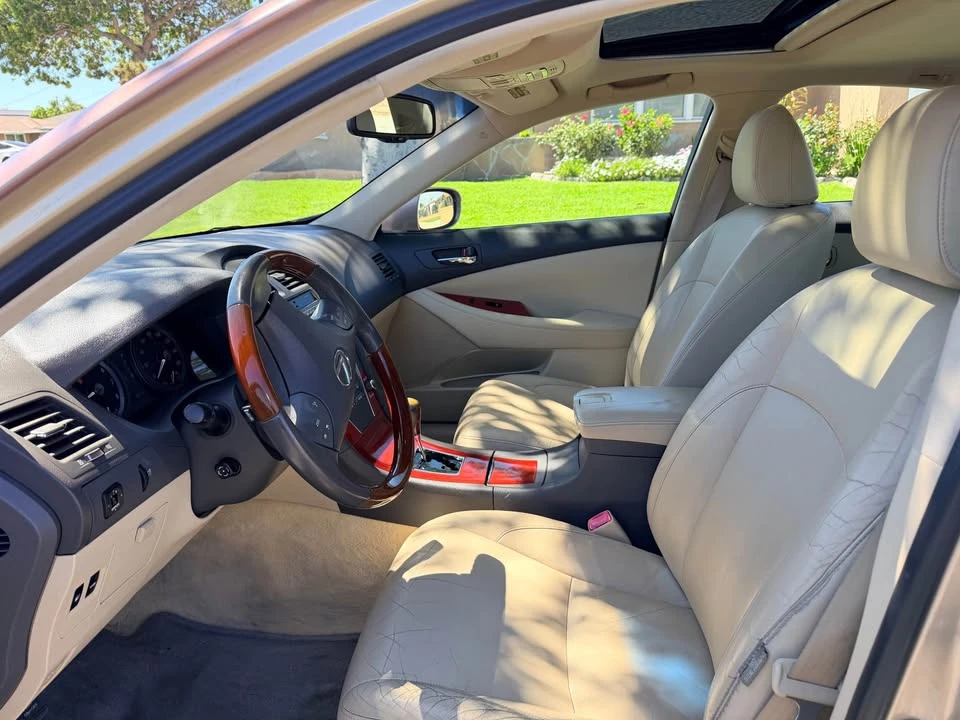 2009 Lexus ES 5th Gen - Image 9 of 13