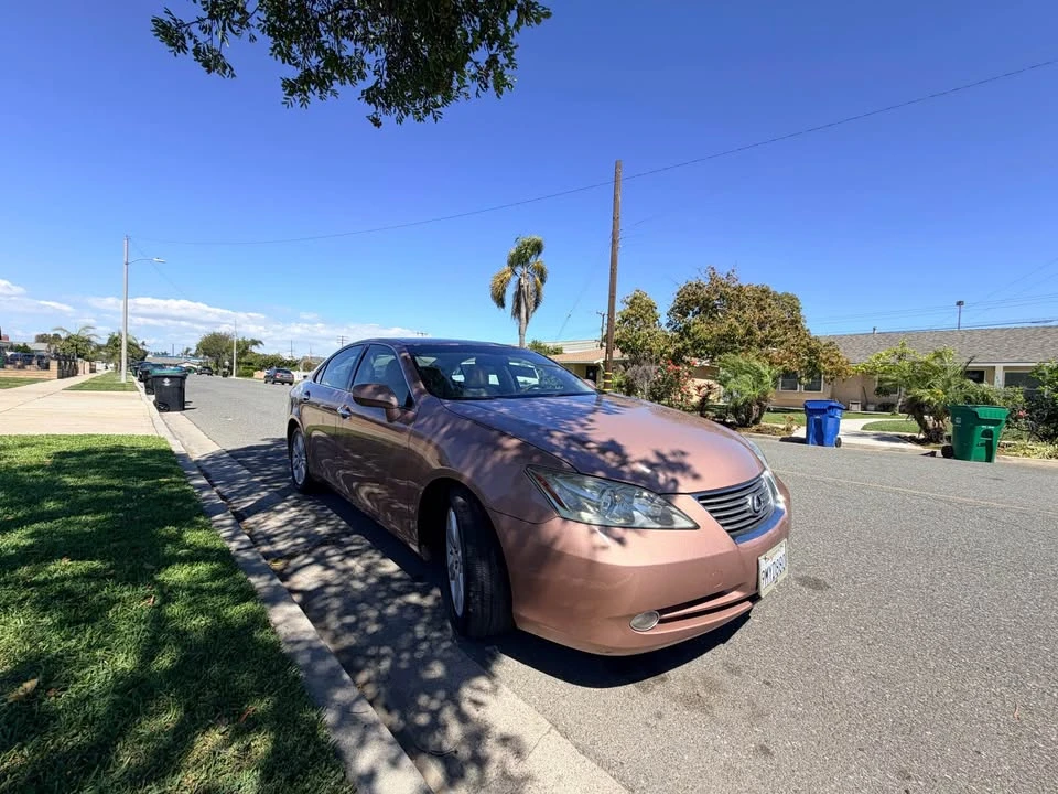 2009 Lexus ES 5th Gen - Image 2 of 13
