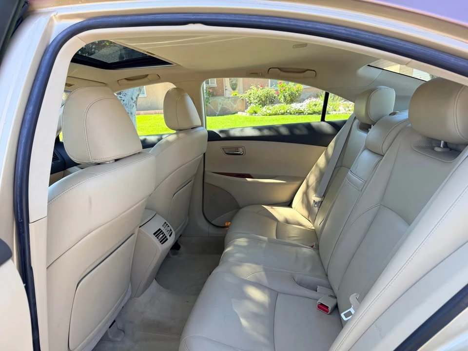 2009 Lexus ES 5th Gen - Image 10 of 13