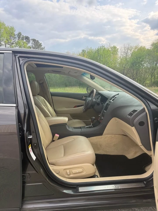 2009 Lexus ES 5th Gen - Image 13 of 20