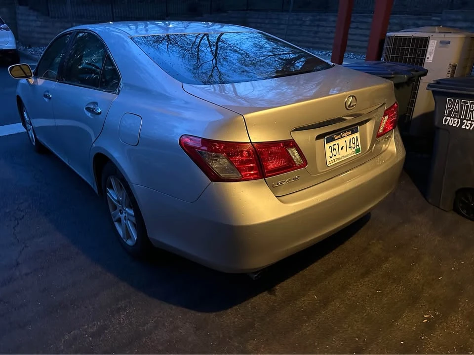 2009 Lexus ES 5th Gen - Image 6 of 10