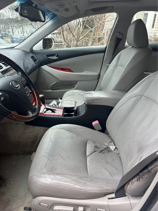 2009 Lexus ES 5th Gen - Image 9 of 10