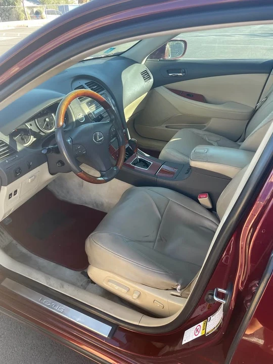 2009 Lexus ES 5th Gen - Image 2 of 3