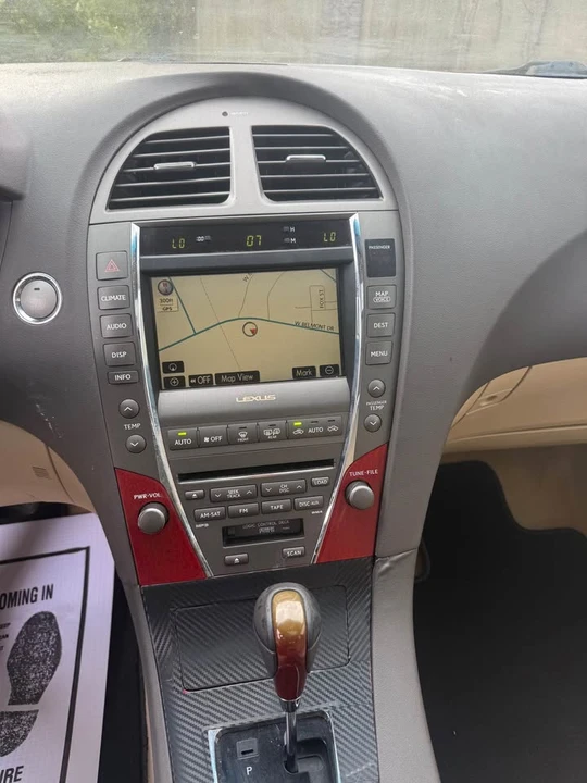 2009 Lexus ES 5th Gen - Image 17 of 20