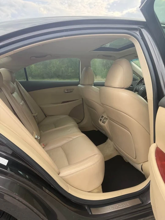 2009 Lexus ES 5th Gen - Image 15 of 20