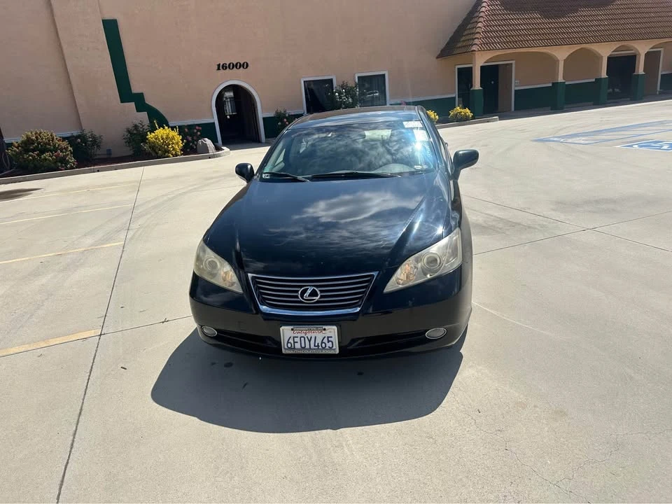 2009 Lexus ES 5th Gen - Image 2 of 10